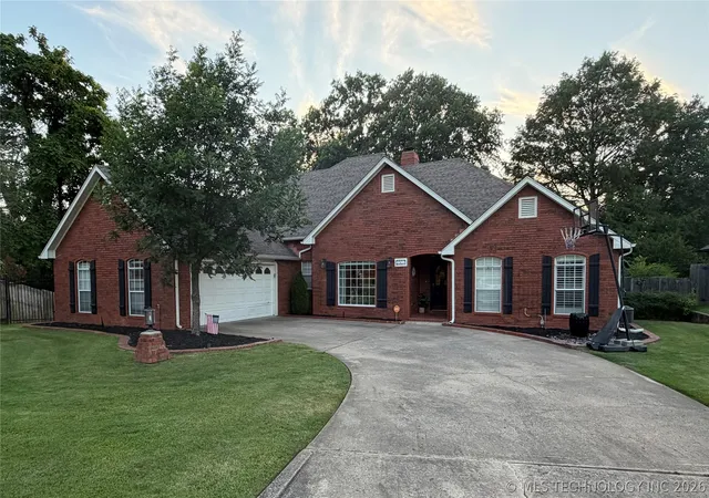 1st image of 2507 Bacon Ct, Muskogee, OK 74403 | MLS# 2623175