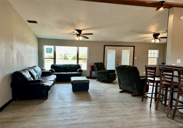 Photo 2 of Manufactured home for sale at 24094 N County Rd 3350, Wynnewood, OK 73098 | MLS# 2622925 | Listing updated on 2026-08-27
