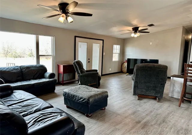 Photo 3 of Manufactured home for sale at 24094 N County Rd 3350, Wynnewood, OK 73098 | MLS# 2622925 | Listing updated on 2026-08-27