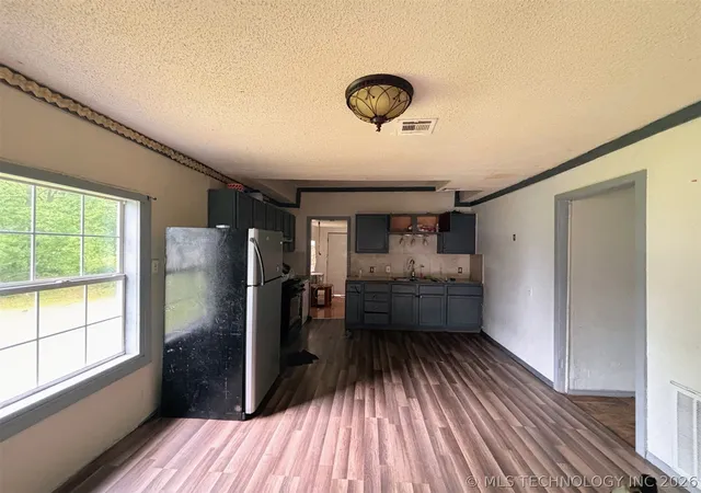 4th image of 801 S 11Th St, Ponca City, OK 74601 | MLS# 2623342