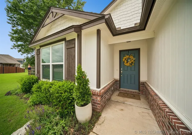 Homes for sale in Broken Arrow, OK | 31699 E 64th St S, Broken Arrow, OK 74014 | MLS# 2623259