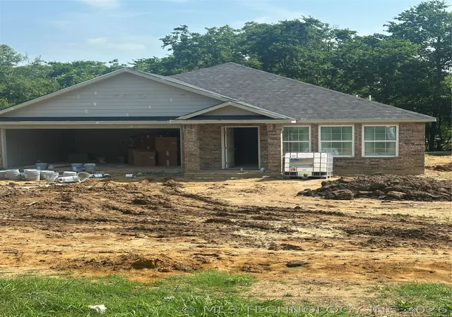 Homes for sale in Calera, OK | 416 W Curtis Ave, Calera, OK 74730 | MLS# 2623414