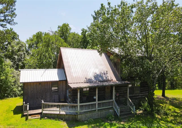 Homes for sale in Wilburton, OK | 1522 Nw Center Point Rd, Wilburton, OK 74578 | MLS# 2623425