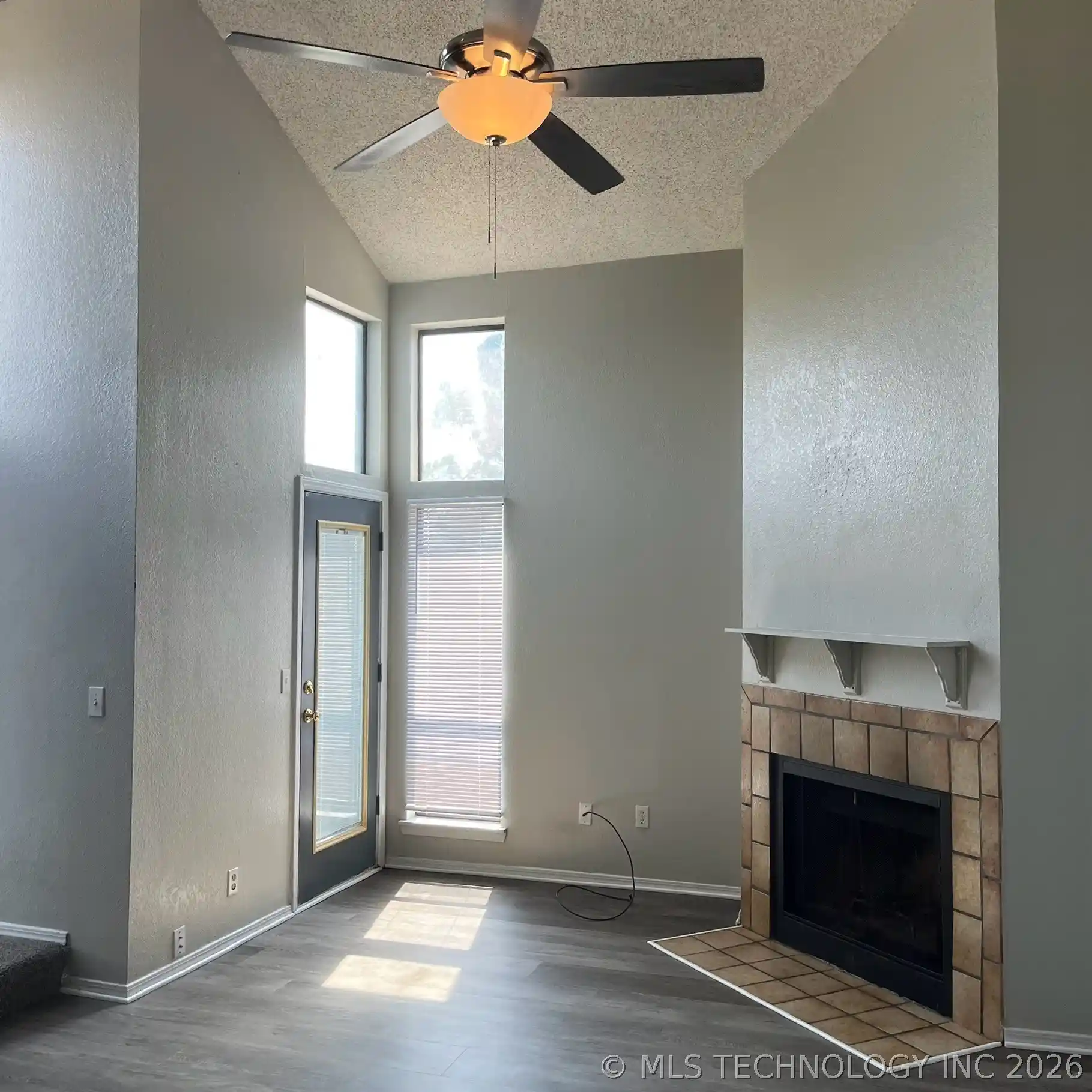 Listing Photo 2 - Condo for sale in 6737 S Peoria Ave located at 6737 S Peoria Ave, Tulsa, OK 74136 - Unit #B216