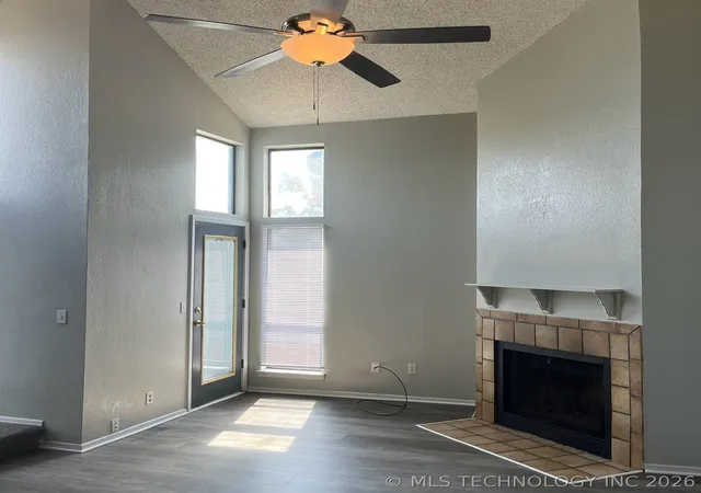 2nd image of 6737 S Peoria Ave #B216, Tulsa, OK 74136 | MLS# 2623404