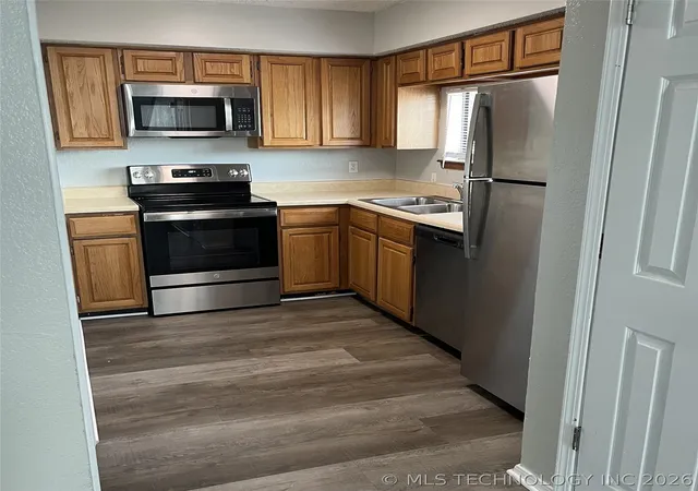 5th image of 6737 S Peoria Ave #B216, Tulsa, OK 74136 | MLS# 2623404