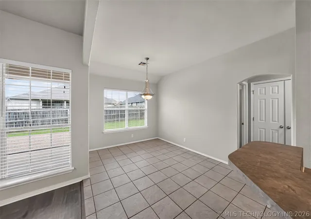 Photo 4 of Sale Pending at 10333 E 113th Street S, Bixby, OK 74008 | MLS# 2623452 | Listing updated on 2026-08-28