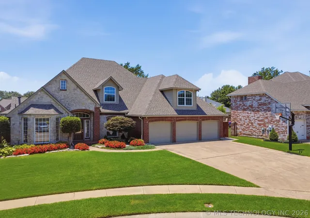 2nd image of 6009 W Phoenix Ct, Broken Arrow, OK 74011 | MLS# 2623474
