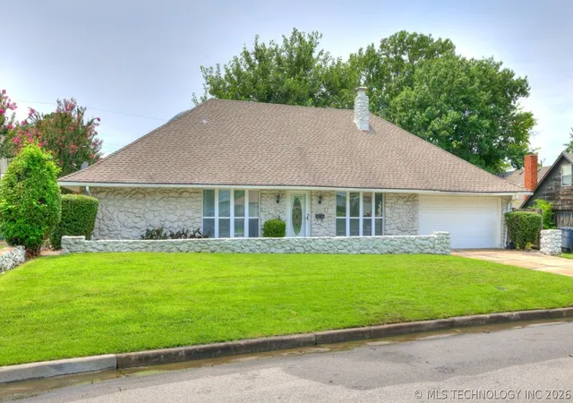 Homes for sale in Tulsa, OK | 5812 S 77th East Ave, Tulsa, OK 74145 | MLS# 2623436