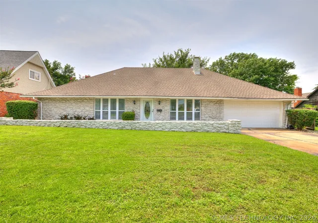 Homes for sale in Tulsa, OK | 5812 S 77th East Ave, Tulsa, OK 74145 | MLS# 2623436