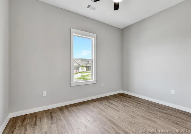 4th image of 1181 Wild Indigo Cir, Calera, OK 74730 | MLS# 2623502