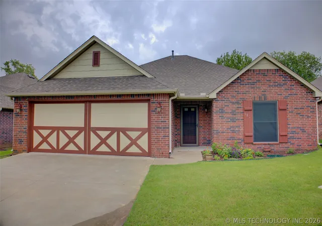 Homes for sale in Collinsville, OK | 583 S 22nd Pl, Collinsville, OK 74021 | MLS# 2622905