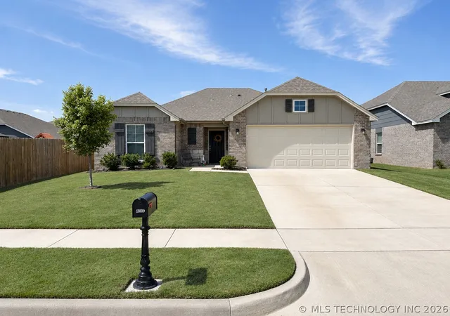 1st image of 13009 E 124th St N, Owasso, OK 74021 | MLS# 2623464