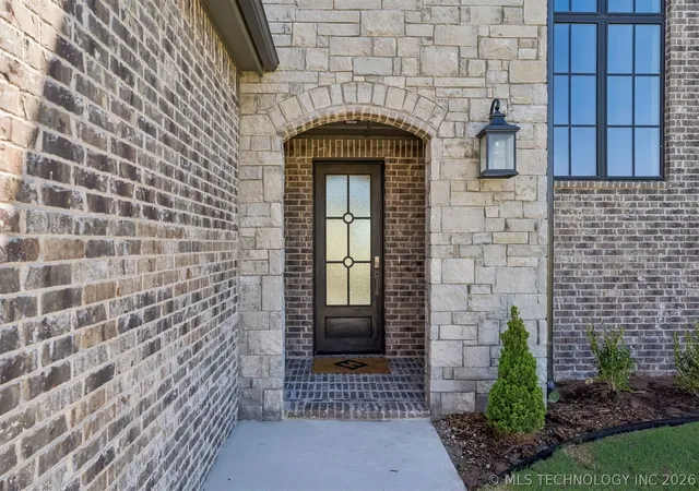 Photo 3 of Single family home for sale at 11290 S 220th Eastavenue, Broken Arrow, OK 74014 | MLS# 2623528 | Listing updated on 2026-08-20