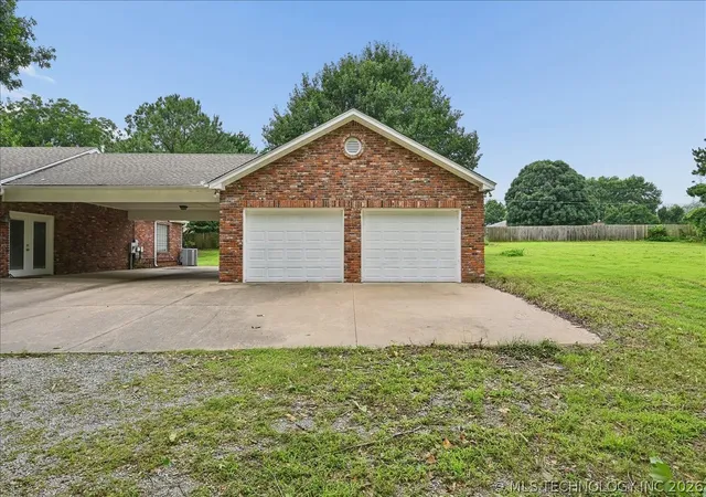 Homes for sale in Bixby, OK | 11644 S 76Th Eastavenue, Bixby, OK 74008 | MLS# 2623437