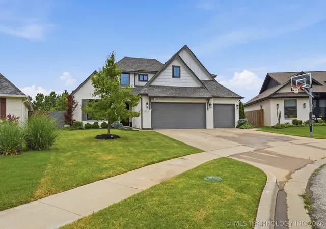 3rd image of 424 E 126Th St S, Jenks, OK 74037 | MLS# 2623113