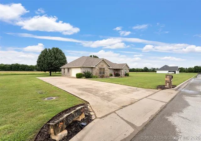 Homes for sale in Vinita, OK | 451 N Bailey Ln, Vinita, OK 74301 | MLS# 2623538