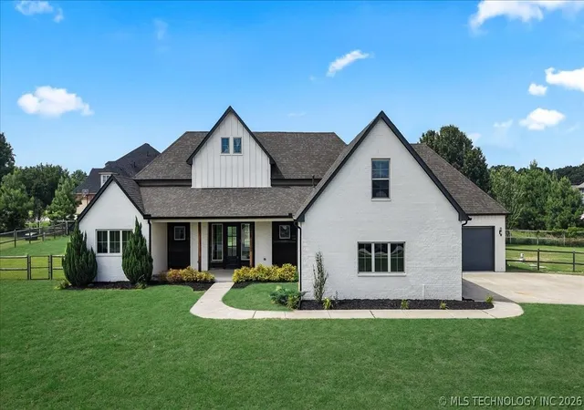 Photo 1 of Sale Pending at 4881 W 77th Street S, Tulsa, OK 74132 | MLS# 2622496 | Listing updated on 2026-09-29