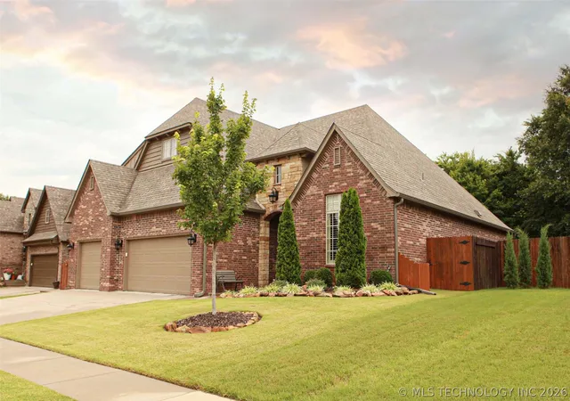 2nd image of 10809 S Redbud Pl, Jenks, OK 74037 | MLS# 2623386