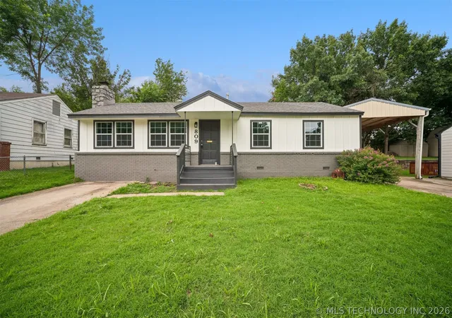 Homes for sale in Sand Springs, OK | 809 Cedar Ave, Sand Springs, OK 74063 | MLS# 2623552