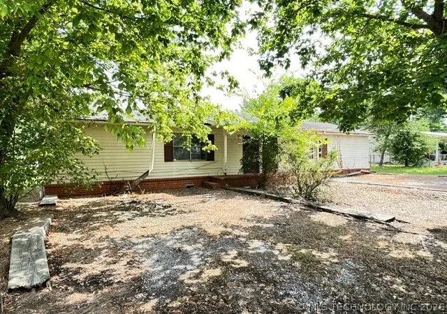 Photo 2 of Sale Pending at 517 Beverly Dr, Vian, OK 74962 | MLS# 2623585 | Listing updated on 2026-08-20