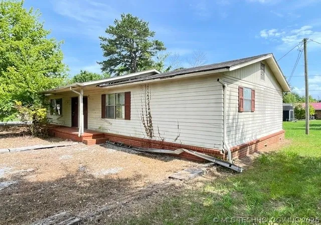 Listing Photo 3 - Condo for sale in building located at 517 Beverly Dr, Vian, OK 74962