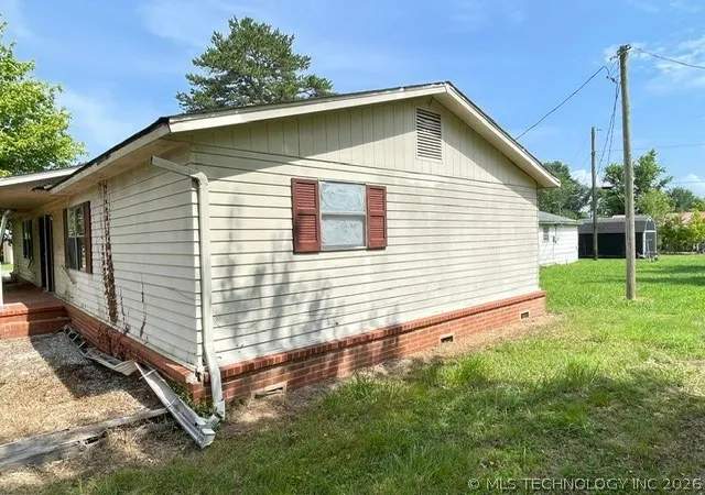 Listing Photo 4 - Condo for sale in building located at 517 Beverly Dr, Vian, OK 74962