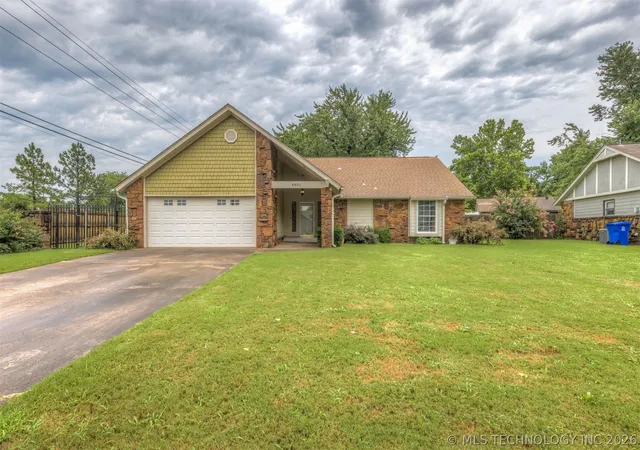 Homes for sale in Broken Arrow, OK | 4801 S Birch Ave, Broken Arrow, OK 74011 | MLS# 2623457
