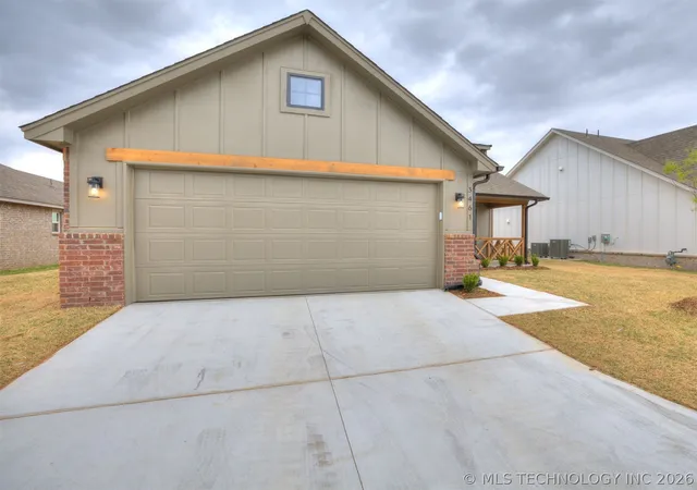 2nd image of 3461 E 153rd St S, Bixby, OK 74008 | MLS# 2623592