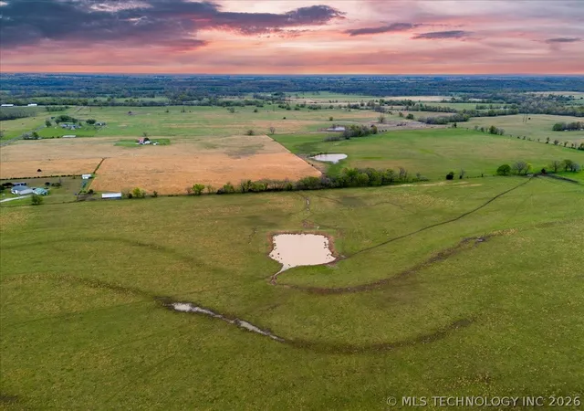 Homes for sale in Vinita, OK | 06 S 4360 Rd, Vinita, OK 74301 | MLS# 2623318