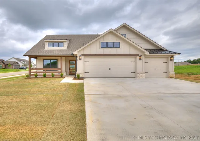 Photo 1 of Single family home for sale at 8924 N 78th Eastavenue, Owasso, OK 74055 | MLS# 2623604 | Listing updated on 2026-08-20