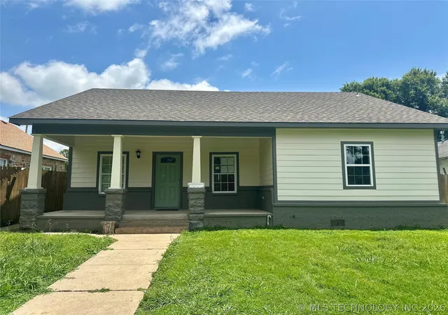 Photo 1 of Single family home for sale at 216 N P St, Muskogee, OK 74403 | MLS# 2623614 | Listing updated on 2026-06-29