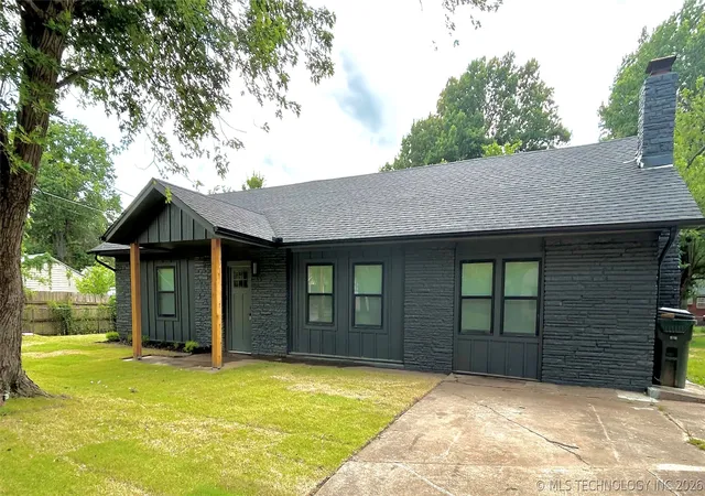 Homes for sale in Claremore, OK | 1305 N Dorothy Ave, Claremore, OK 74017 | MLS# 2621703