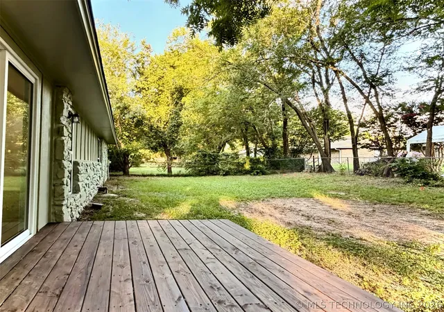 Homes for sale in Broken Arrow, OK | 829 W Boston St, Broken Arrow, OK 74012 | MLS# 2623611