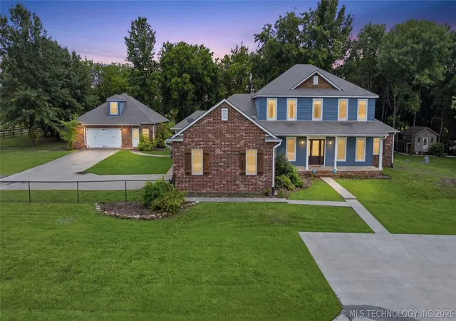 Photo 1 of Single family home for sale at 7952 N 71st Eastavenue, Owasso, OK 74055 | MLS# 2622438 | Listing updated on 2026-06-29