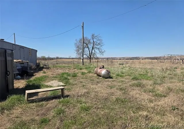 Homes for sale in Henryetta, OK | 6725 Cypress Rd S, Henryetta, OK 74437 | MLS# 2623657