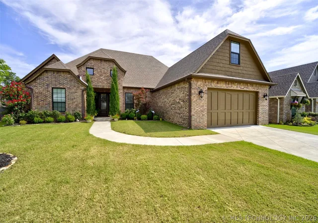 Homes for sale in Sand Springs, OK | 17 E 32Nd St, Sand Springs, OK 74063 | MLS# 2623683