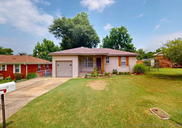 Homes for sale in Ada, OK | 1830 E 17th, Ada, OK 74820 | MLS# 2623687