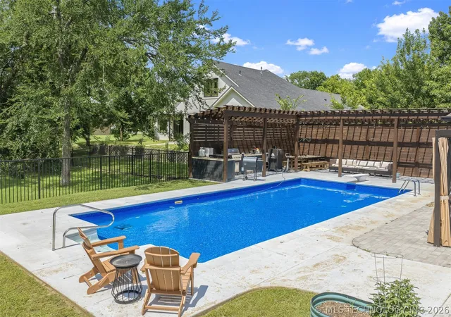 4th image of 1707 Warwick Cir, Ardmore, OK 73401 | MLS# 2623690