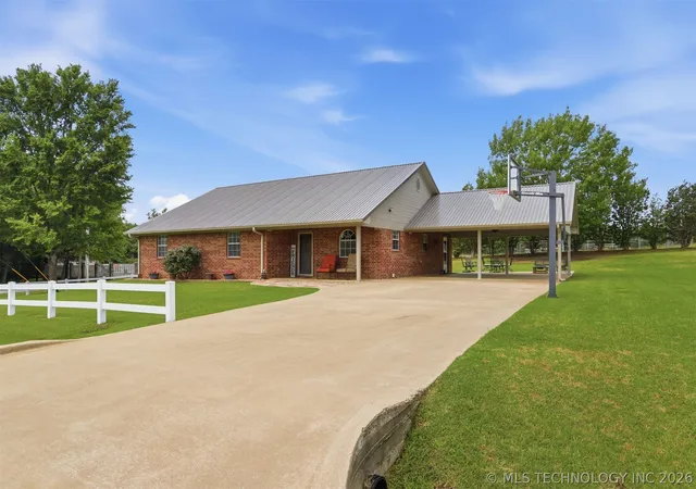 Homes for sale in Kingston, OK | 11305 Timber Oak Ct, Kingston, OK 73439 | MLS# 2623698