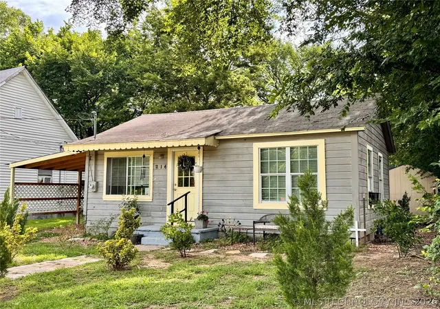 Homes for sale in Ardmore, OK | 214 E St Se, Ardmore, OK 73401 | MLS# 2623644