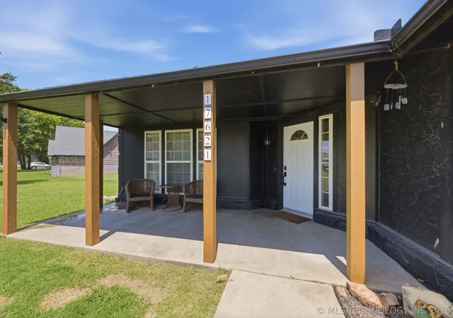 Homes for sale in Owasso, OK | 17621 E 80Th St, Owasso, OK 74055 | MLS# 2623544