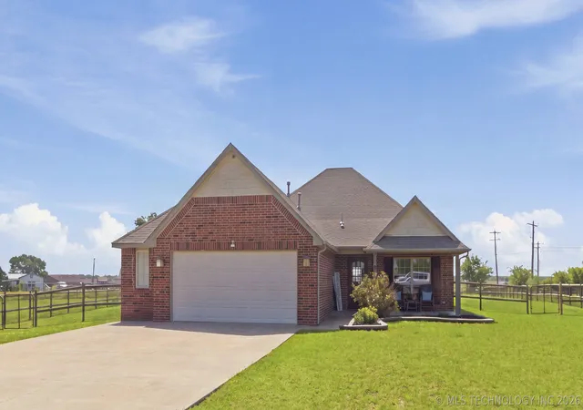 Photo 1 of Single family home for sale at 5962 E 136th Place, Collinsville, OK 74021 | MLS# 2623546 | Listing updated on 2026-09-26