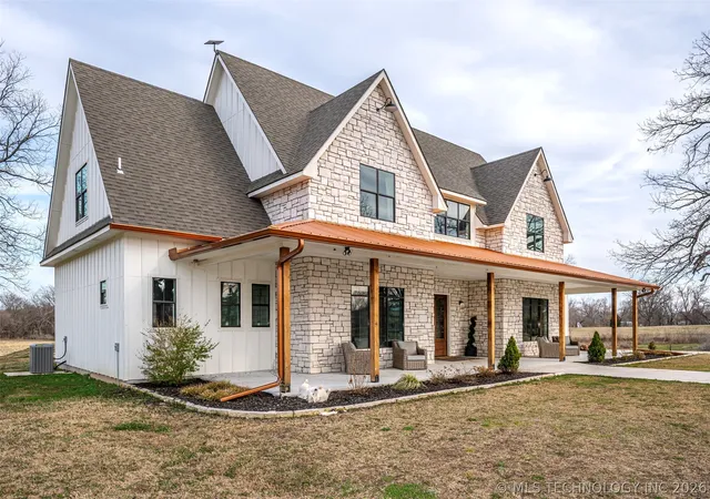 Homes for sale in Stonewall, OK | 21670 County Road 3 Dr, Stonewall, OK 74871 | MLS# 2623770
