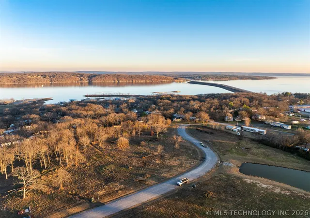 Homes for sale in Wagoner, OK | 74124 S Fir Dr, Wagoner, OK 74467 | MLS# 2623787