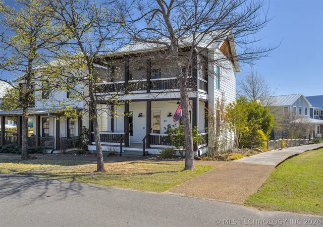 Homes for sale in Carlton Landing, OK | 40 Redbud St, Carlton Landing, OK 74432 | MLS# 2620771