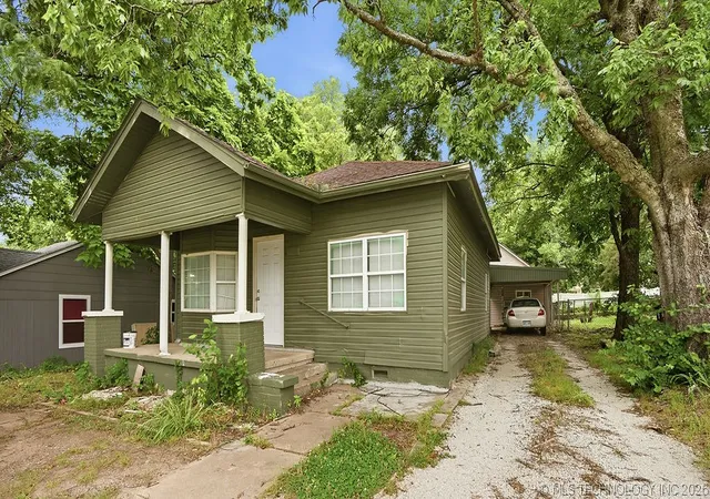 1st image of 512 E 16Th, Ada, OK 74820 | MLS# 2623793