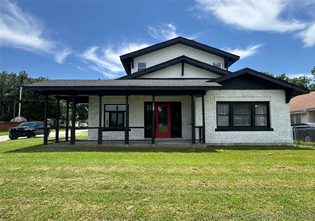Homes for sale in Okmulgee, OK | 1126 E 4th St, Okmulgee, OK 74447 | MLS# 2623801