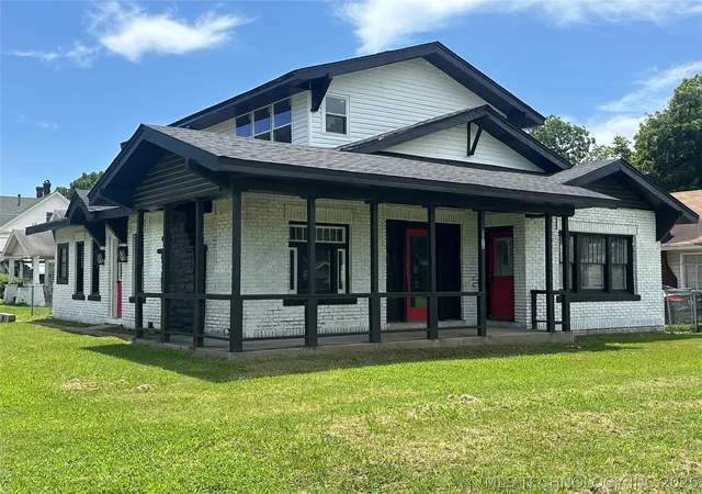 Homes for sale in Okmulgee, OK | 1126 E 4th St, Okmulgee, OK 74447 | MLS# 2623801