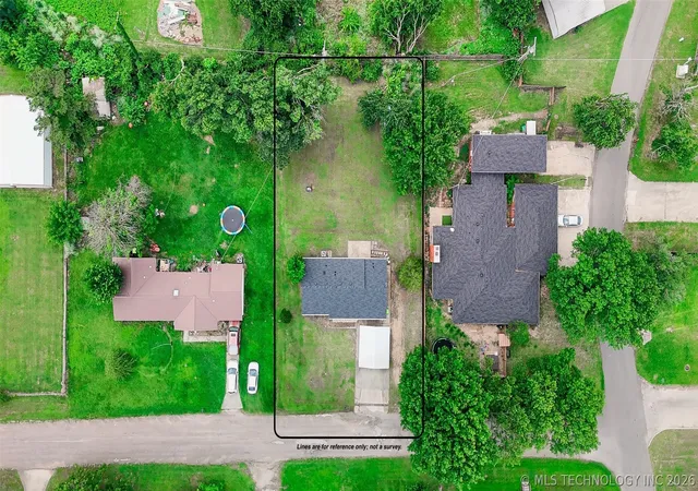 Homes for sale in Holdenville, OK | 111 Warren, Holdenville, OK 74848 | MLS# 2623460